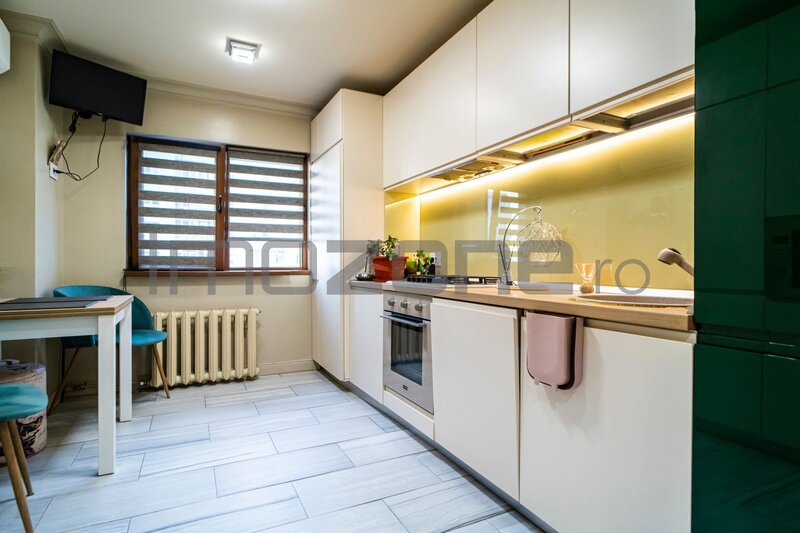 Lizeanu, 4 camere, bloc stradal reabilitat, mobilat, utilat complet, comision 0%